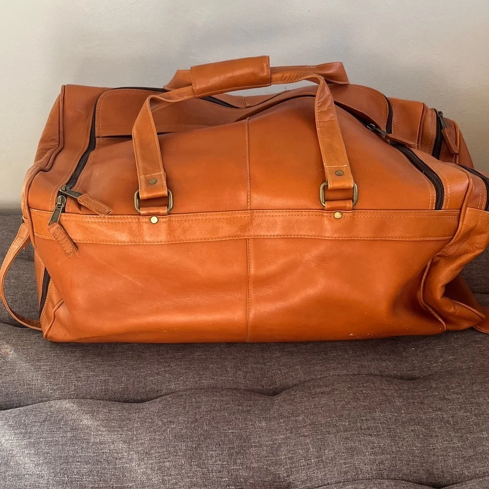 Latico Leather Deluxe leather Travel Bag New with tags